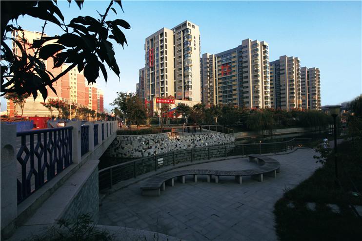 魯岳夢境江南